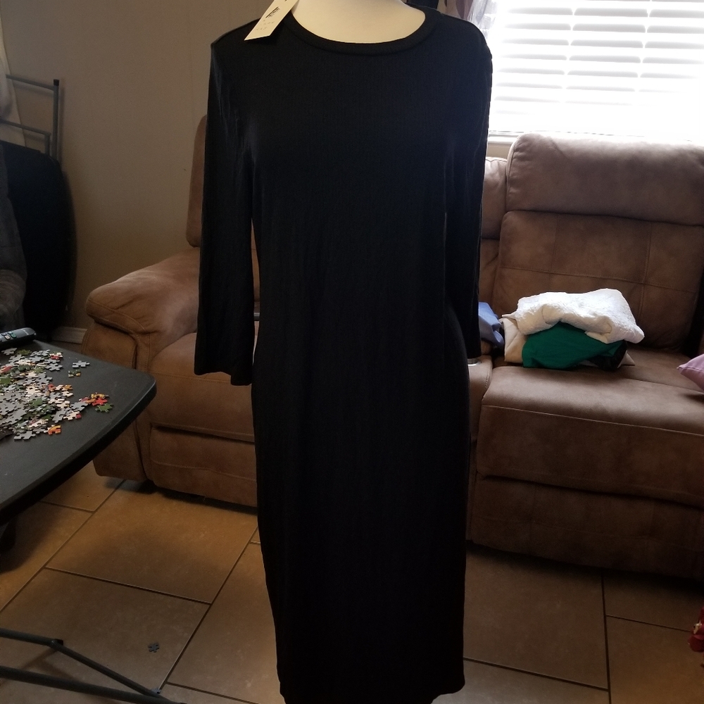 Long sleeve black maxi dress. XL